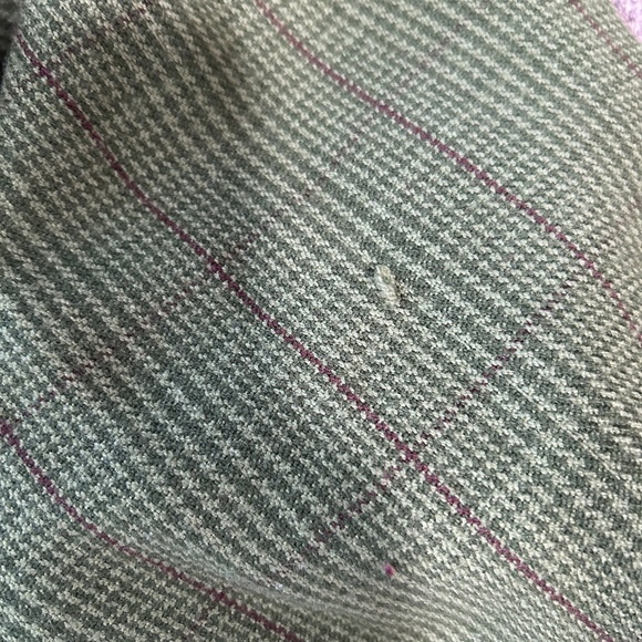 🔶Set of 2 Plaid Button Down Shirts - Picture 13 of 14